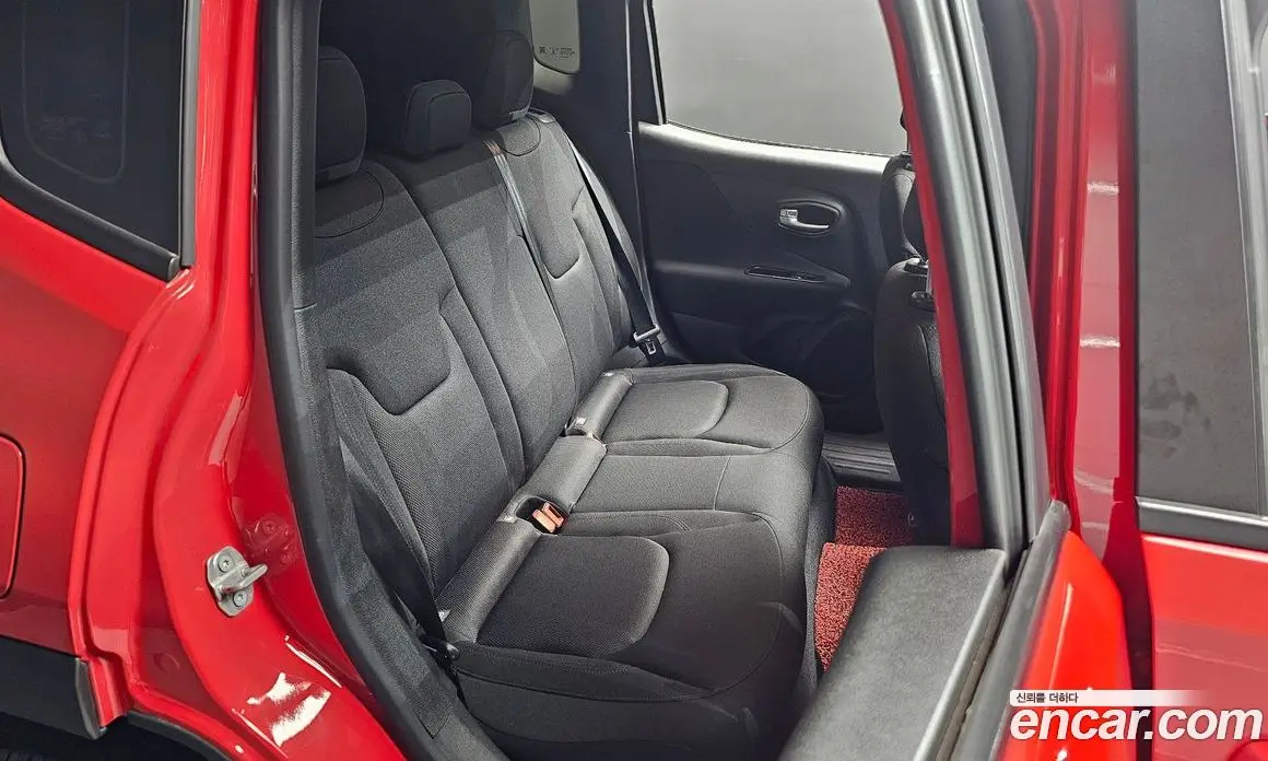 Jeep Renegade 2021 2.4 автомат (гидро), фото 17 Jeep Renegade 2021 2.4 автомат (гидро), фото 17