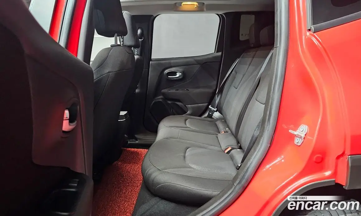 Jeep Renegade 2021 2.4 автомат (гидро), фото 18 Jeep Renegade 2021 2.4 автомат (гидро), фото 18