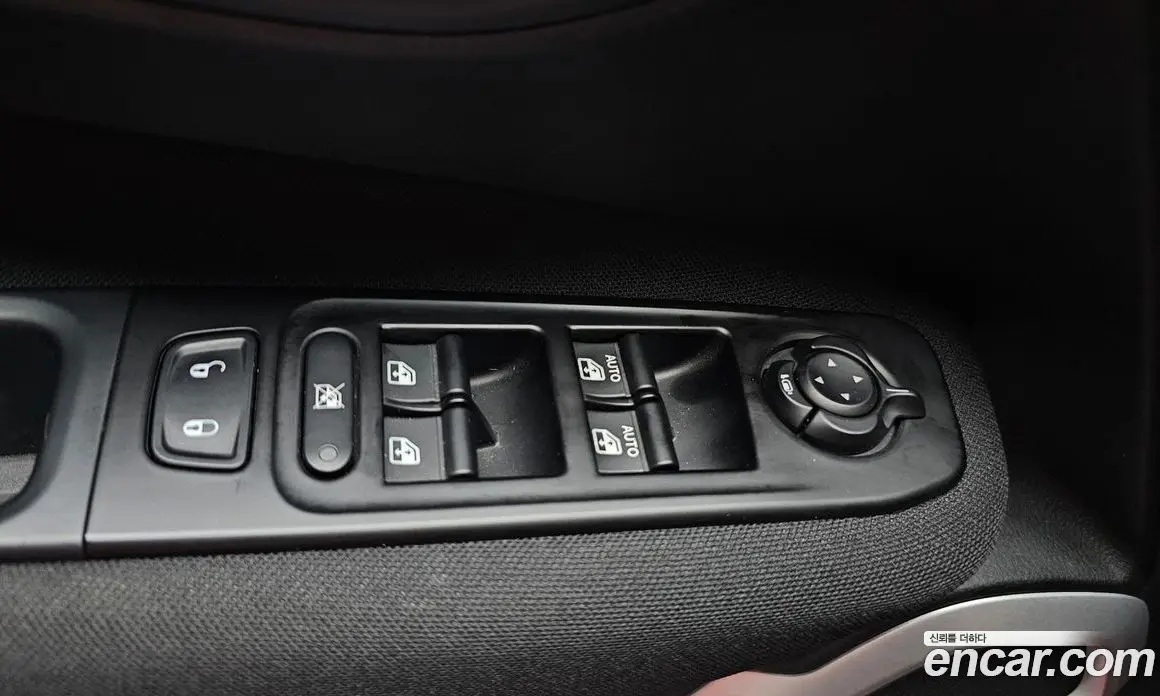 Jeep Renegade 2021 2.4 автомат (гидро), фото 26 Jeep Renegade 2021 2.4 автомат (гидро), фото 26