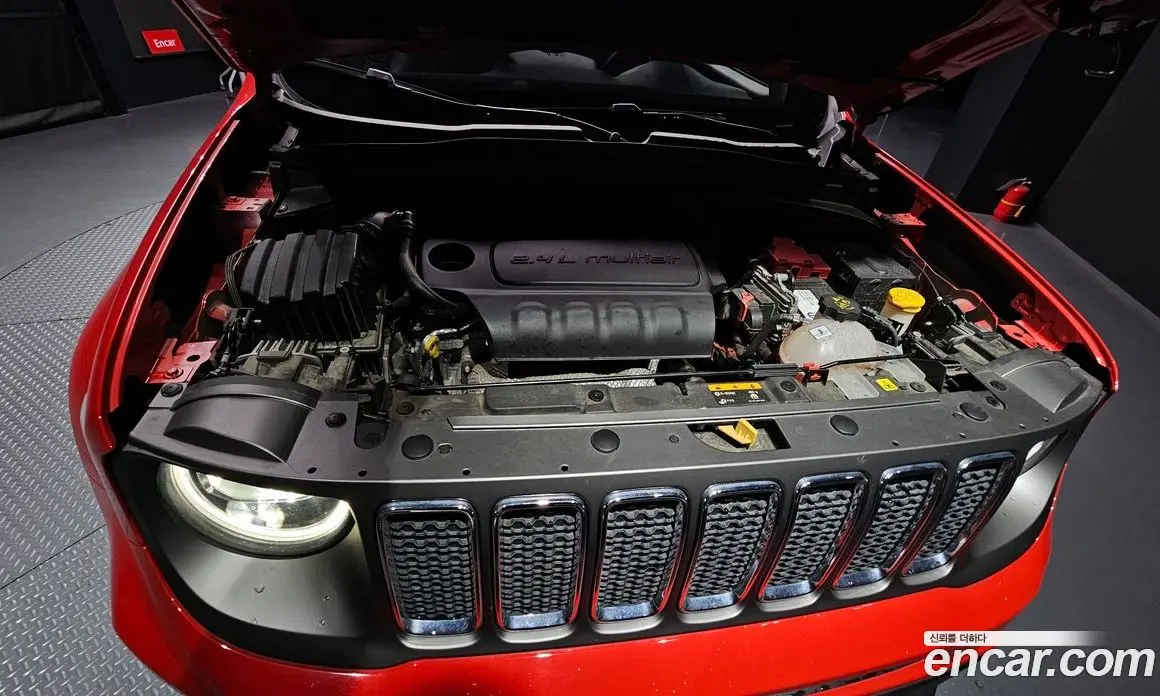 Jeep Renegade 2021 2.4 автомат (гидро), фото 6 Jeep Renegade 2021 2.4 автомат (гидро), фото 6