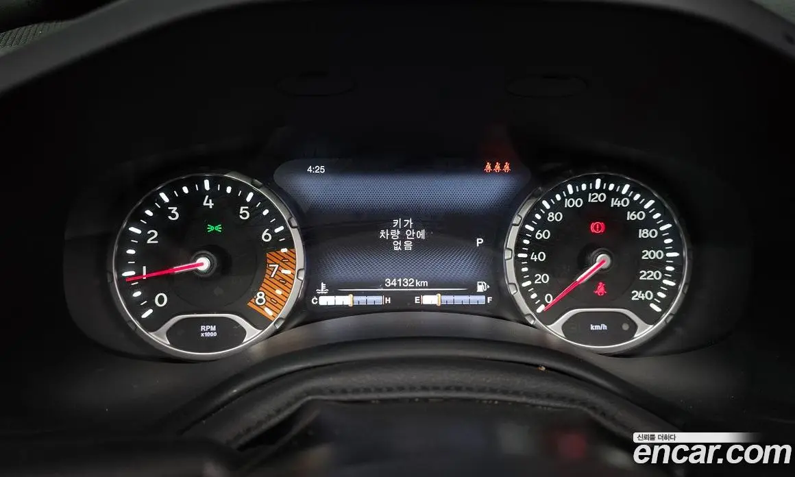 Jeep Renegade 2021 2.4 автомат (гидро), фото 8 Jeep Renegade 2021 2.4 автомат (гидро), фото 8