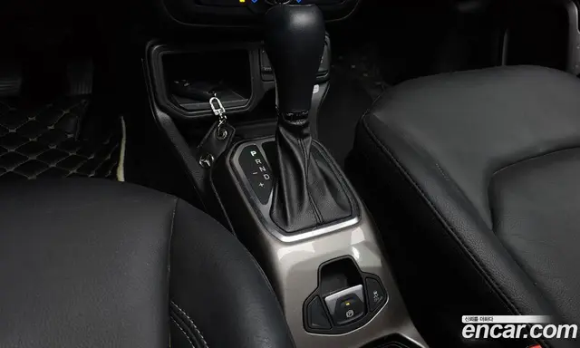 Jeep Renegade 2021 2.4 автомат (гидро), миниатюра 9 Jeep Renegade 2021 2.4 автомат (гидро), миниатюра 9