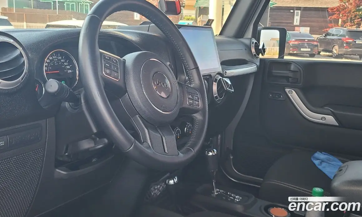 Jeep Wrangler 2017 3.6 автомат (гидро), фото 14 Jeep Wrangler 2017 3.6 автомат (гидро), фото 14