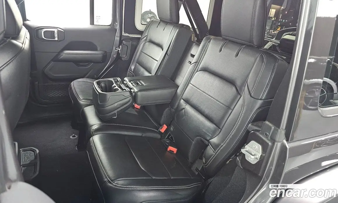Jeep Wrangler 2018 2.0 автомат (гидро), фото 11 Jeep Wrangler 2018 2.0 автомат (гидро), фото 11