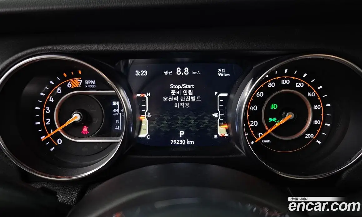 Jeep Wrangler 2019 2.0 автомат (гидро), фото 11 Jeep Wrangler 2019 2.0 автомат (гидро), фото 11