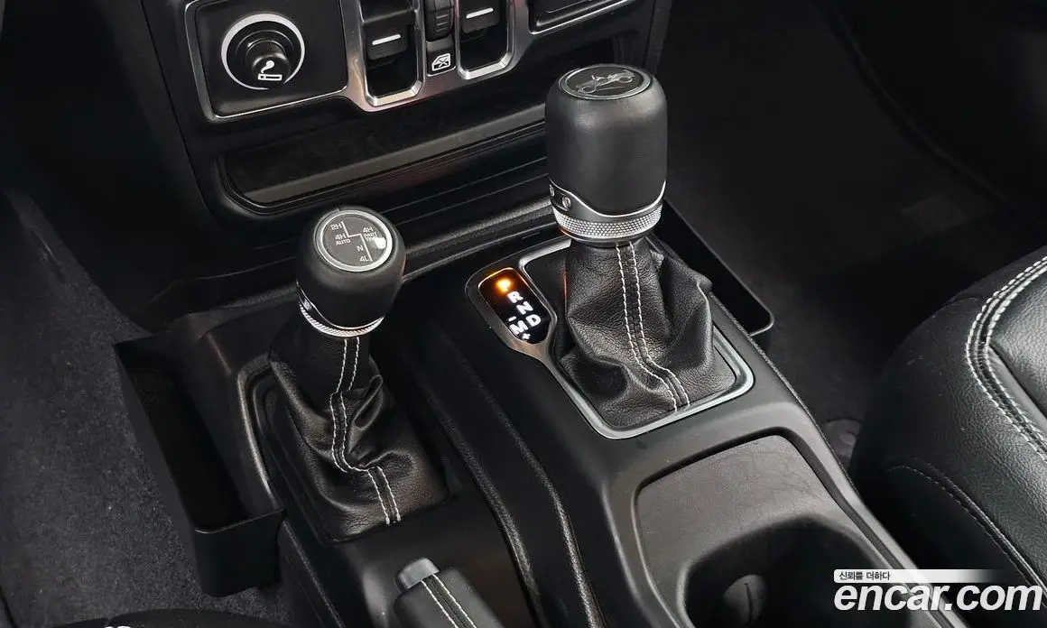 Jeep Wrangler 2019 2.0 автомат (гидро), фото 12 Jeep Wrangler 2019 2.0 автомат (гидро), фото 12