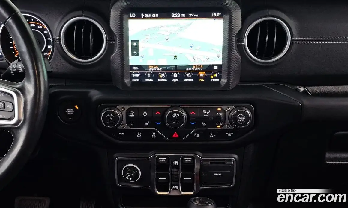 Jeep Wrangler 2019 2.0 автомат (гидро), фото 20 Jeep Wrangler 2019 2.0 автомат (гидро), фото 20