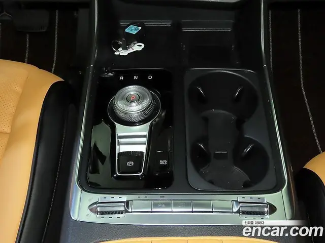 Kia Carnival 2024 3.5 автомат (гидро), миниатюра 12