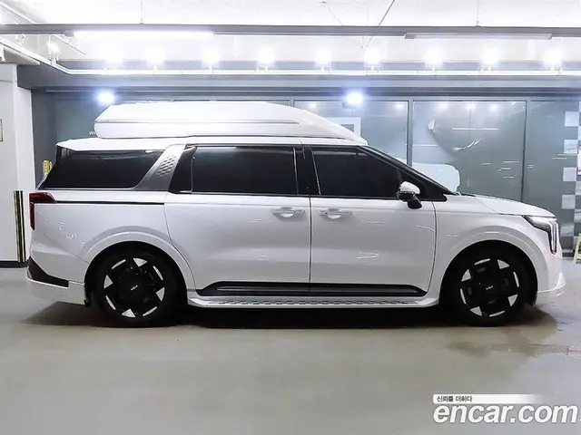 Kia Carnival 2024 3.5 автомат (гидро), миниатюра 3 Kia Carnival 2024 3.5 автомат (гидро), миниатюра 3