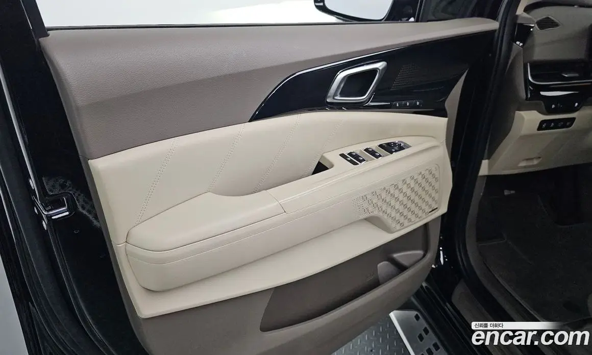 Kia Carnival 2025 1.6 автомат (гидро), фото 14 Kia Carnival 2025 1.6 автомат (гидро), фото 14
