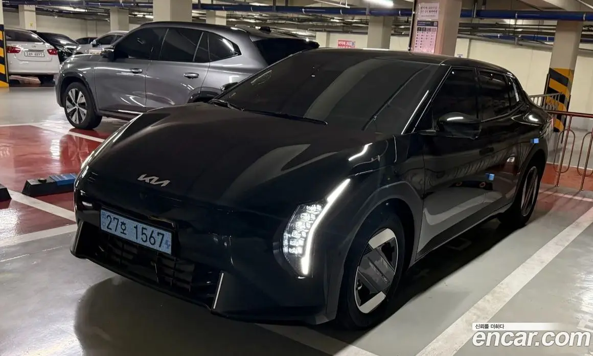 Kia EV4 2026 автомат (гидро), фото 1 Kia EV4 2026 автомат (гидро), фото 1