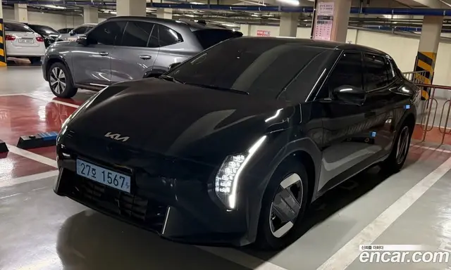 Kia EV4, 2026, 4 164 км Kia EV4, 2026, 4 164 км