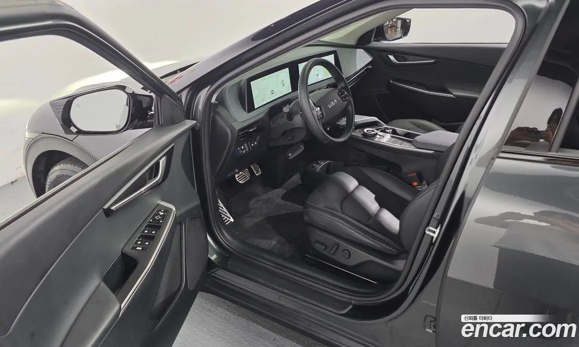 Kia EV6 2024 0.1 автомат (гидро), фото 13 Kia EV6 2024 0.1 автомат (гидро), фото 13