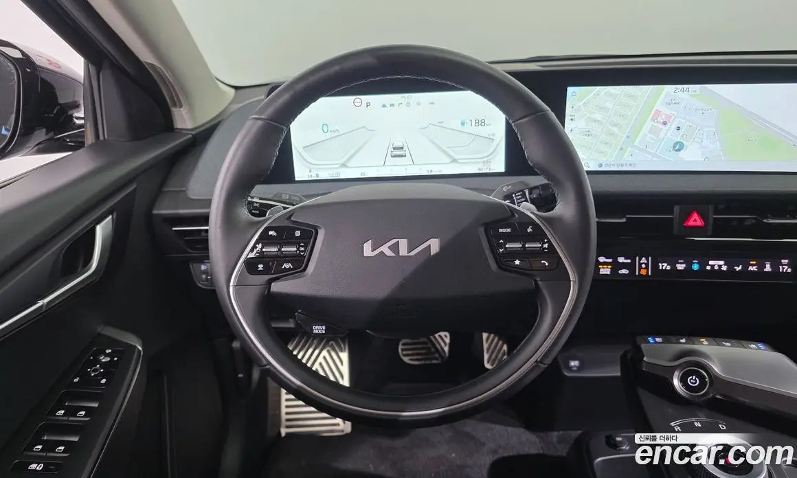 Kia EV6 2024 0.1 автомат (гидро), фото 18 Kia EV6 2024 0.1 автомат (гидро), фото 18