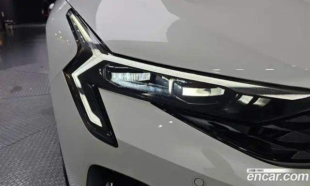 Kia K5 (Optima) 2025 2.0 автомат (гидро), миниатюра 8 Kia K5 (Optima) 2025 2.0 автомат (гидро), миниатюра 8