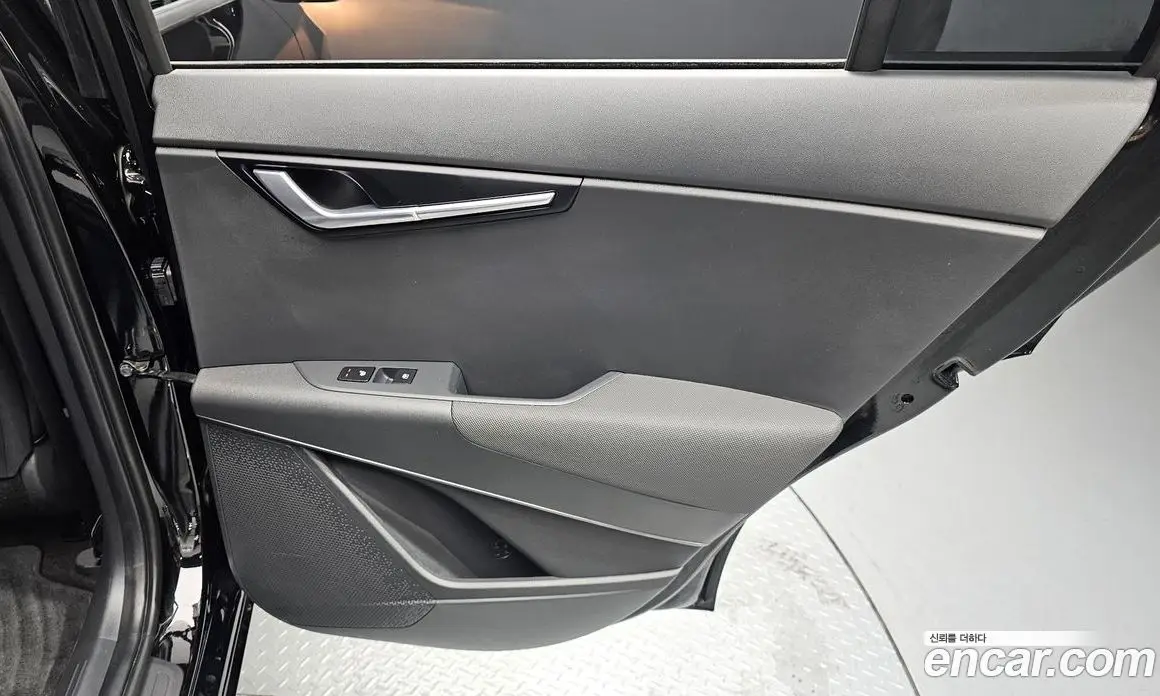 Kia Niro 2023 0.2 автомат (гидро), фото 14 Kia Niro 2023 0.2 автомат (гидро), фото 14