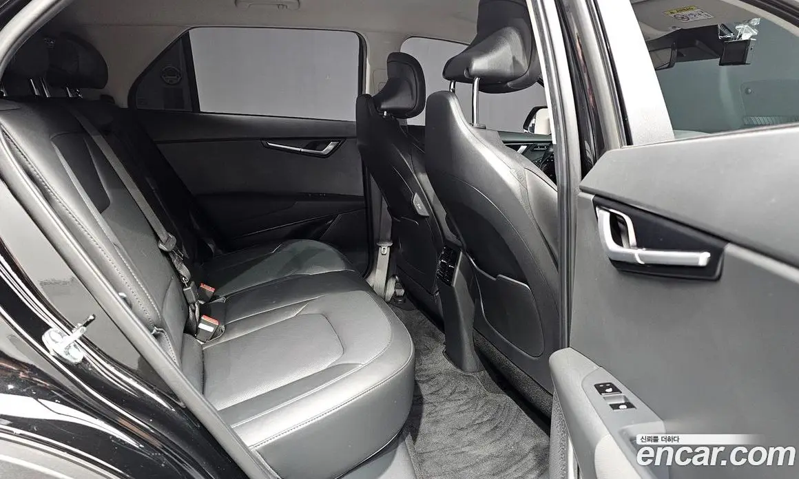 Kia Niro 2023 0.2 автомат (гидро), фото 17 Kia Niro 2023 0.2 автомат (гидро), фото 17