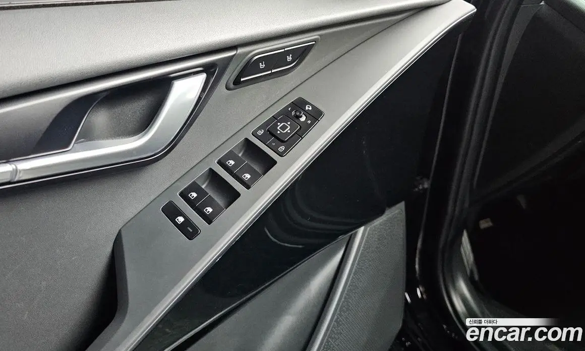 Kia Niro 2023 0.2 автомат (гидро), фото 18 Kia Niro 2023 0.2 автомат (гидро), фото 18