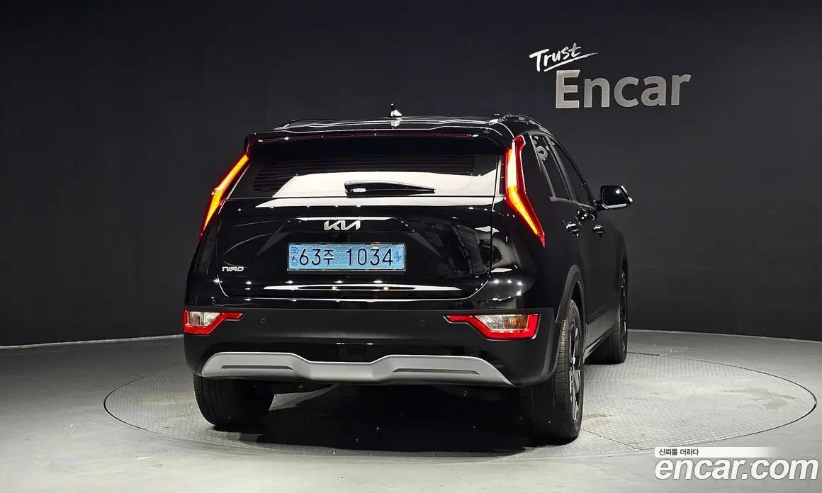 Kia Niro 2023 0.2 автомат (гидро), фото 3 Kia Niro 2023 0.2 автомат (гидро), фото 3