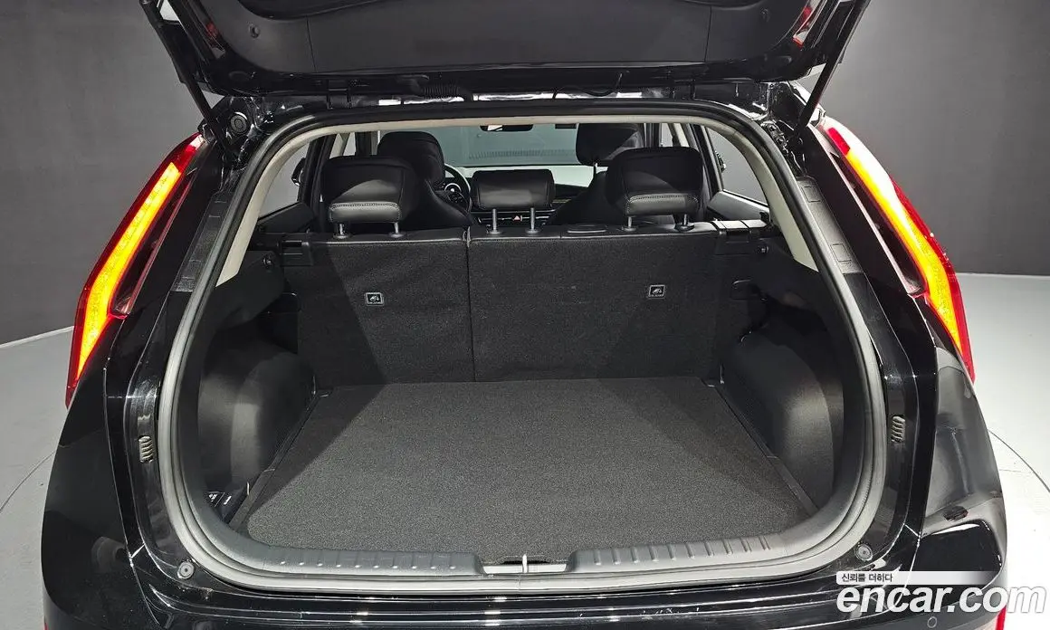 Kia Niro 2023 0.2 автомат (гидро), фото 25 Kia Niro 2023 0.2 автомат (гидро), фото 25