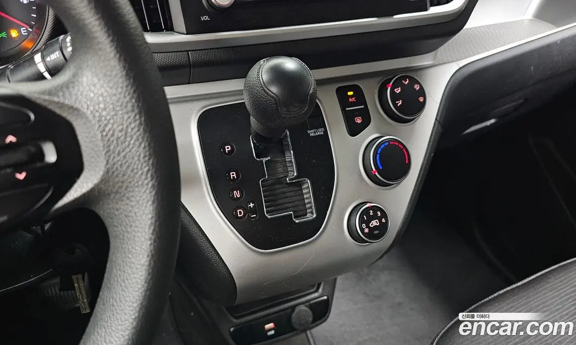Kia Ray 2022 1.0 автомат (гидро), фото 12 Kia Ray 2022 1.0 автомат (гидро), фото 12