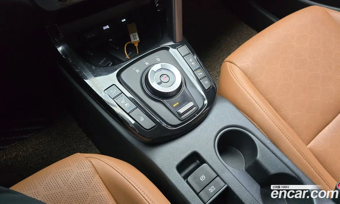 Kia Seltos 2024 1.6 автомат (гидро), фото 12 Kia Seltos 2024 1.6 автомат (гидро), фото 12