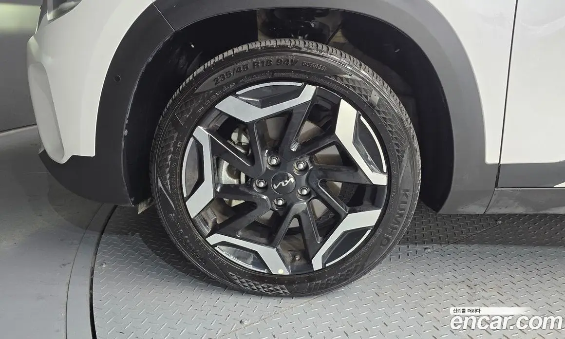 Kia Seltos 2024 1.6 автомат (гидро), фото 5 Kia Seltos 2024 1.6 автомат (гидро), фото 5