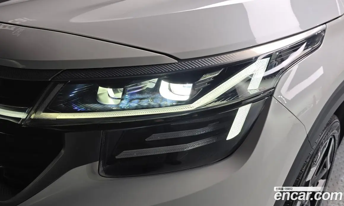 Kia Seltos 2024 1.6 автомат (гидро), фото 8 Kia Seltos 2024 1.6 автомат (гидро), фото 8