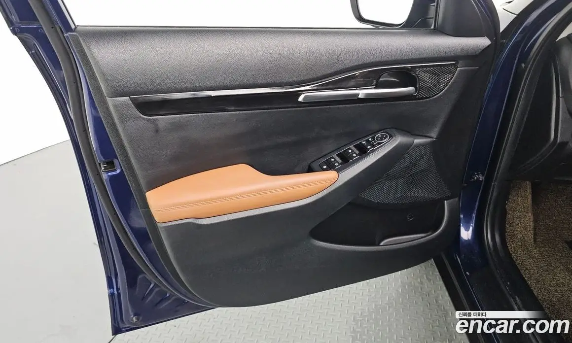 Kia Seltos 2025 1.6 автомат (гидро), фото 14 Kia Seltos 2025 1.6 автомат (гидро), фото 14