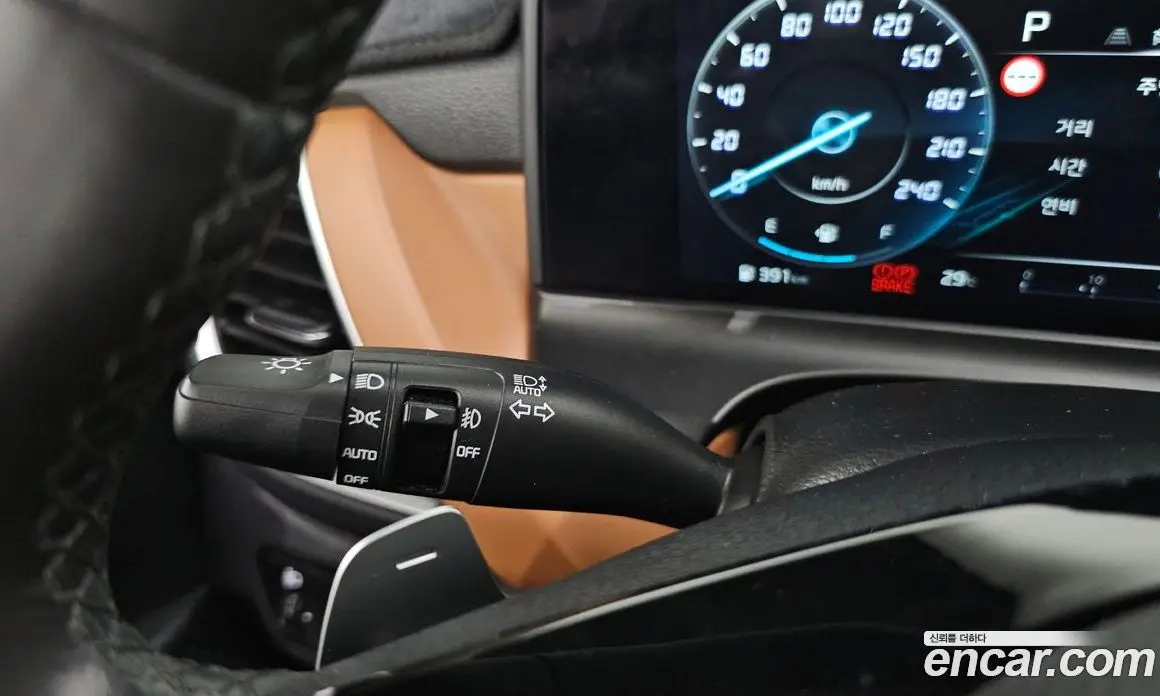 Kia Seltos 2025 1.6 автомат (гидро), фото 27 Kia Seltos 2025 1.6 автомат (гидро), фото 27