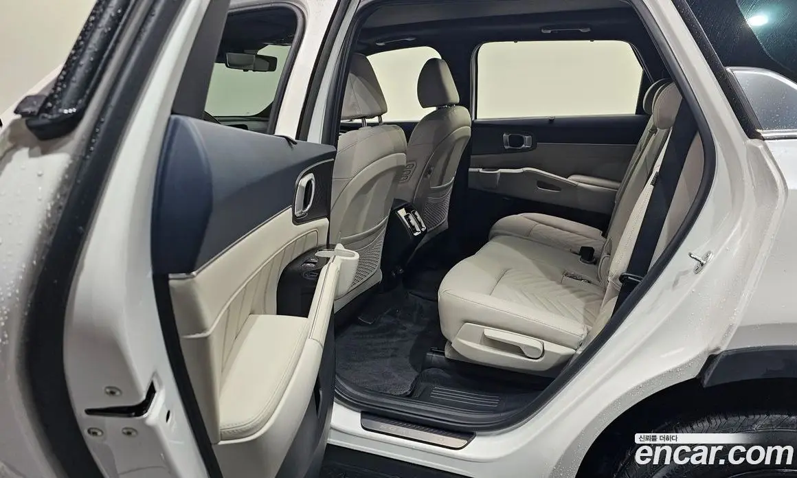 Kia Sorento 2023 1.6 автомат (гидро), фото 15 Kia Sorento 2023 1.6 автомат (гидро), фото 15