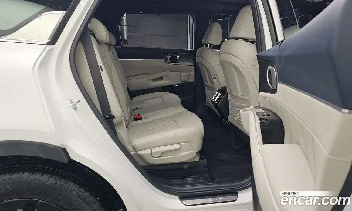 Kia Sorento 2023 1.6 автомат (гидро), фото 17 Kia Sorento 2023 1.6 автомат (гидро), фото 17