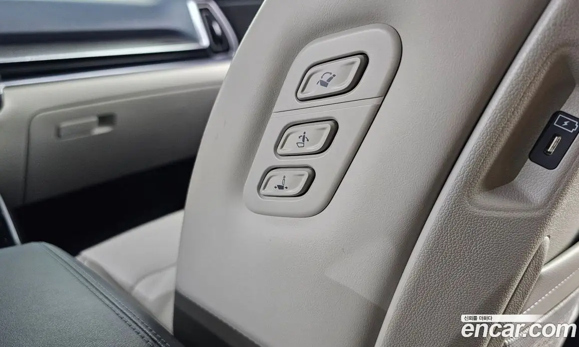 Kia Sorento 2023 1.6 автомат (гидро), фото 31 Kia Sorento 2023 1.6 автомат (гидро), фото 31