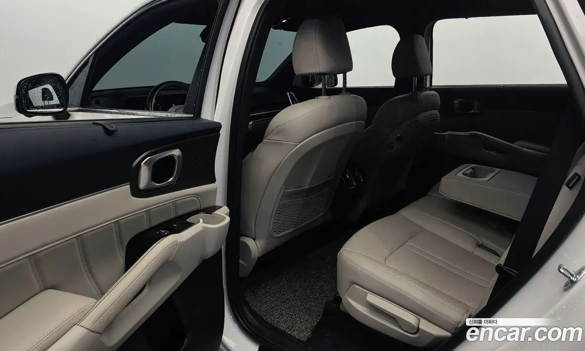 Kia Sorento 2024 1.6 автомат (гидро), фото 17 Kia Sorento 2024 1.6 автомат (гидро), фото 17