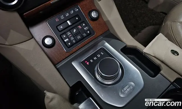 Land Rover Discovery 2015 3.0 автомат (гидро), миниатюра 8 Land Rover Discovery 2015 3.0 автомат (гидро), миниатюра 8