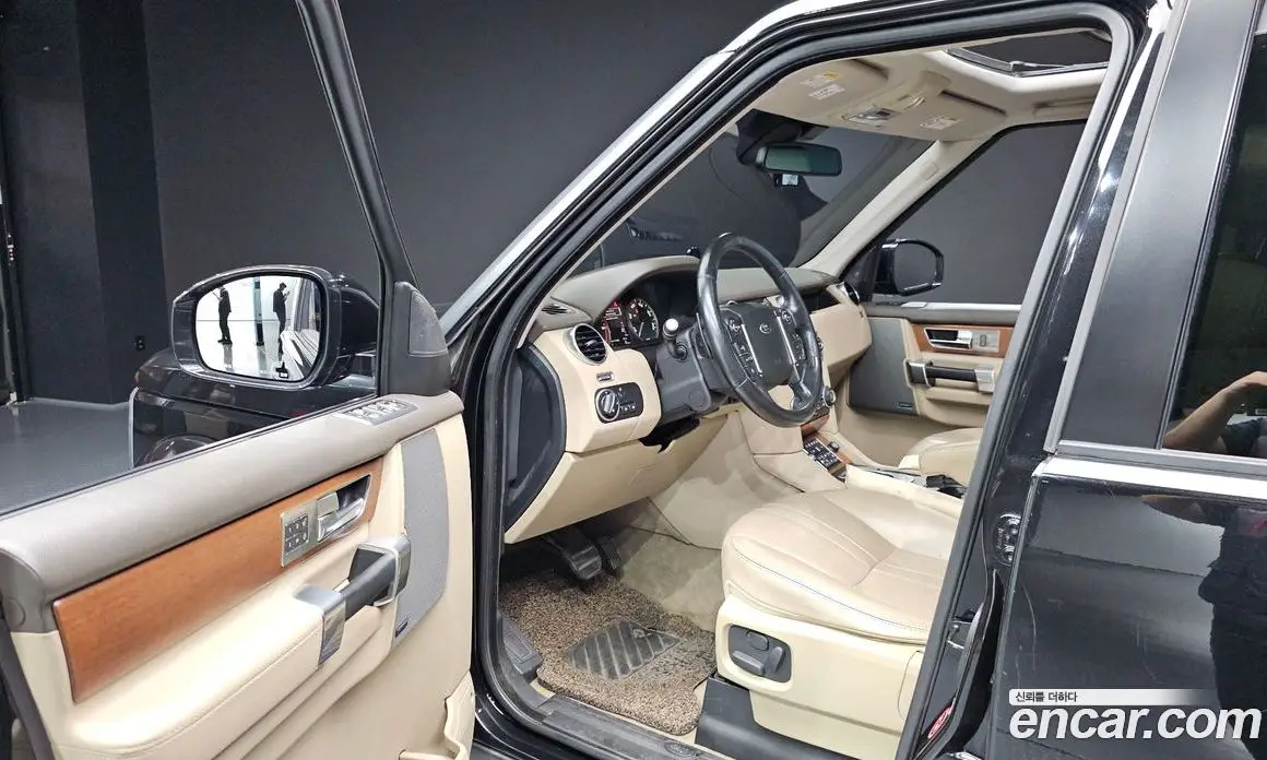 Land Rover Discovery 2015 3.0 автомат (гидро), фото 9 Land Rover Discovery 2015 3.0 автомат (гидро), фото 9