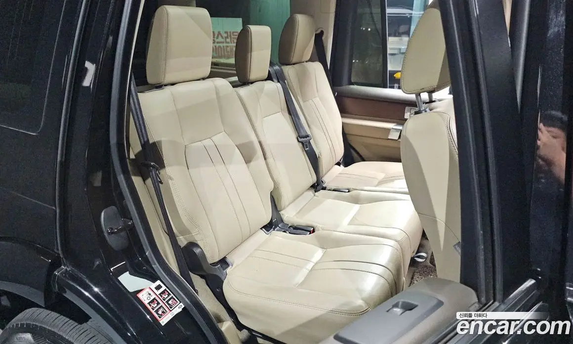 Land Rover Discovery 2015 3.0 автомат (гидро), фото 10 Land Rover Discovery 2015 3.0 автомат (гидро), фото 10