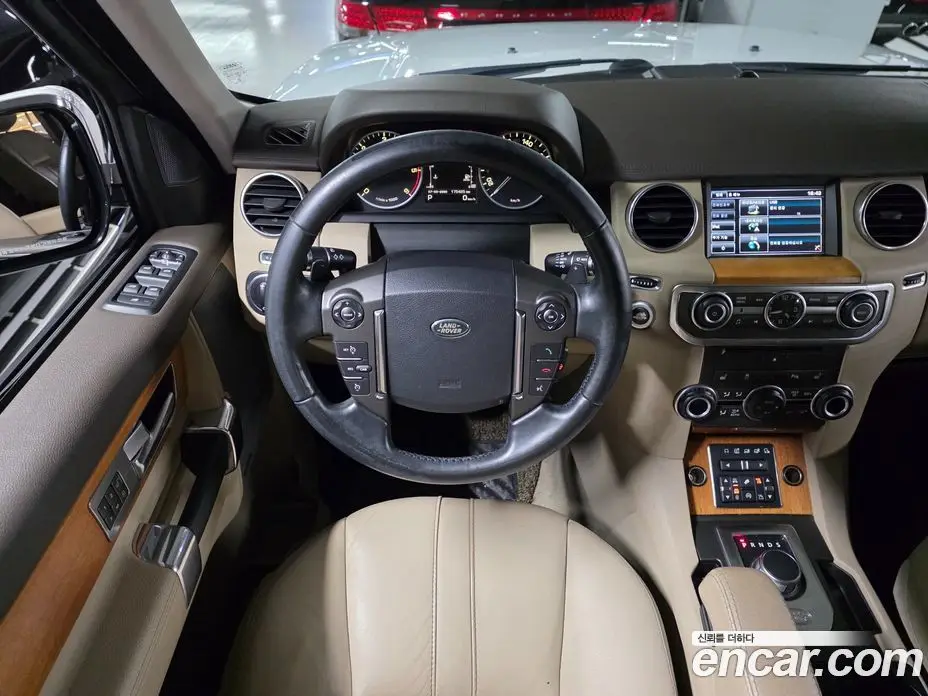 Land Rover Discovery 2015 3.0 автомат (гидро), фото 13 Land Rover Discovery 2015 3.0 автомат (гидро), фото 13