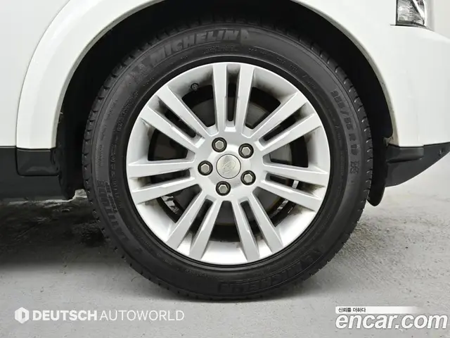 Land Rover Discovery 2015 3.0 автомат (гидро), миниатюра 5 Land Rover Discovery 2015 3.0 автомат (гидро), миниатюра 5