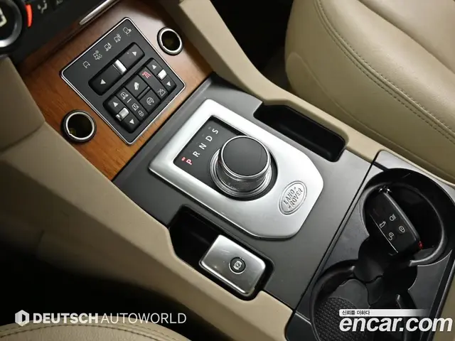 Land Rover Discovery 2015 3.0 автомат (гидро), миниатюра 9 Land Rover Discovery 2015 3.0 автомат (гидро), миниатюра 9