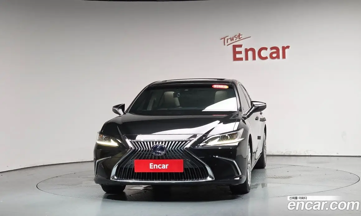 Lexus ES 2019 2.5 автомат (гидро), фото 2 Lexus ES 2019 2.5 автомат (гидро), фото 2