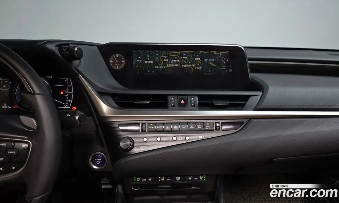 Lexus ES 2019 2.5 автомат (гидро), фото 18 Lexus ES 2019 2.5 автомат (гидро), фото 18