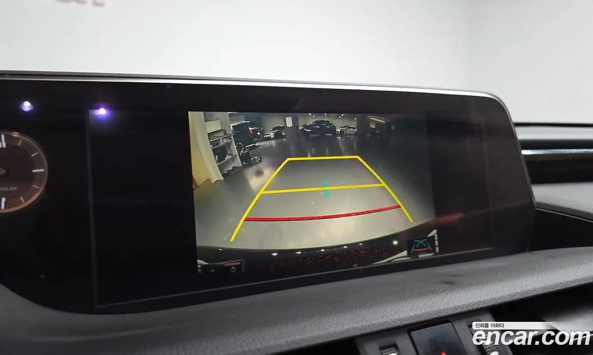 Lexus ES 2019 2.5 автомат (гидро), фото 19 Lexus ES 2019 2.5 автомат (гидро), фото 19