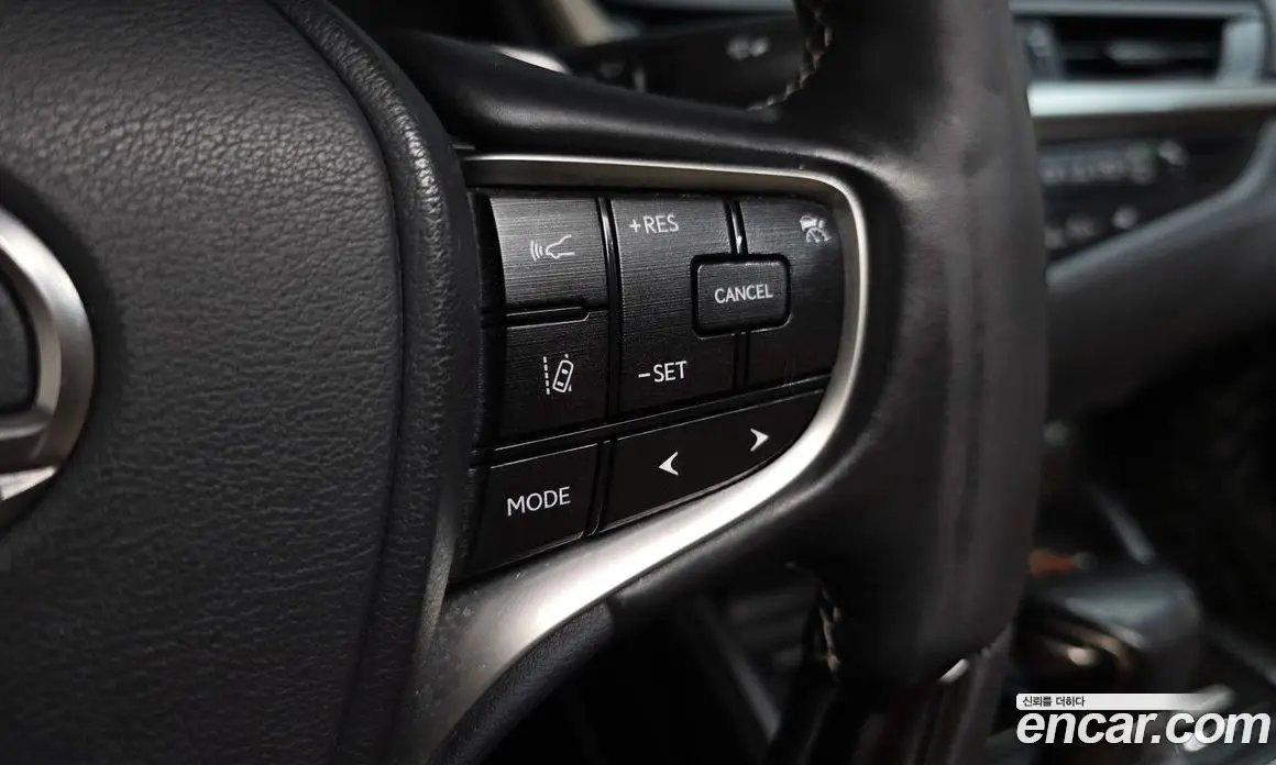 Lexus ES 2019 2.5 автомат (гидро), фото 21 Lexus ES 2019 2.5 автомат (гидро), фото 21