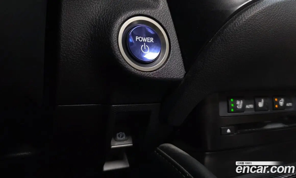 Lexus ES 2019 2.5 автомат (гидро), фото 27 Lexus ES 2019 2.5 автомат (гидро), фото 27
