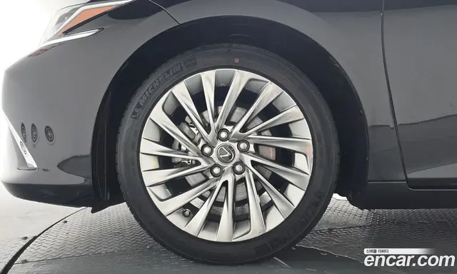 Lexus ES 2019 2.5 автомат (гидро), миниатюра 4 Lexus ES 2019 2.5 автомат (гидро), миниатюра 4