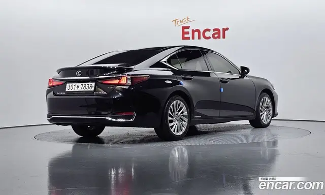 Lexus ES 2020 2.5 автомат (гидро), миниатюра 2 Lexus ES 2020 2.5 автомат (гидро), миниатюра 2