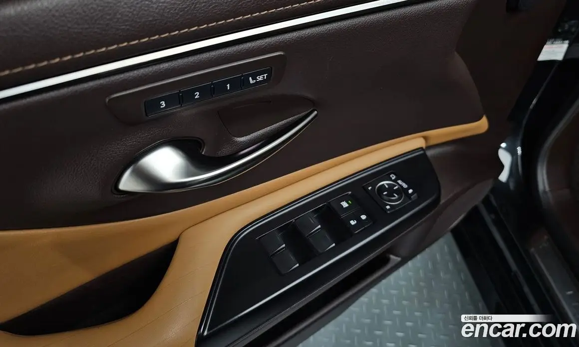 Lexus ES 2020 2.5 автомат (гидро), фото 16 Lexus ES 2020 2.5 автомат (гидро), фото 16