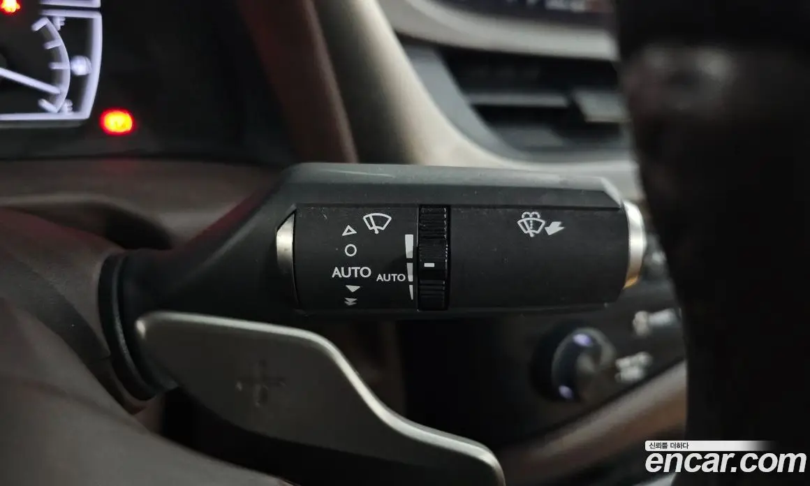 Lexus ES 2020 2.5 автомат (гидро), фото 17 Lexus ES 2020 2.5 автомат (гидро), фото 17