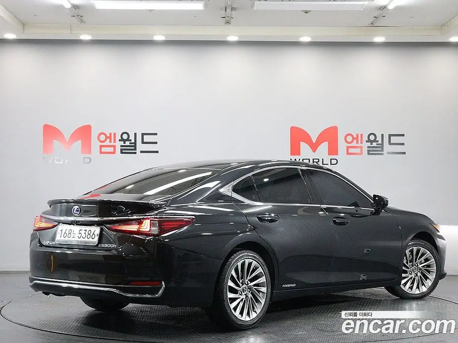 Lexus ES 2021 2.5 автомат (вариатор), фото 2 Lexus ES 2021 2.5 автомат (вариатор), фото 2